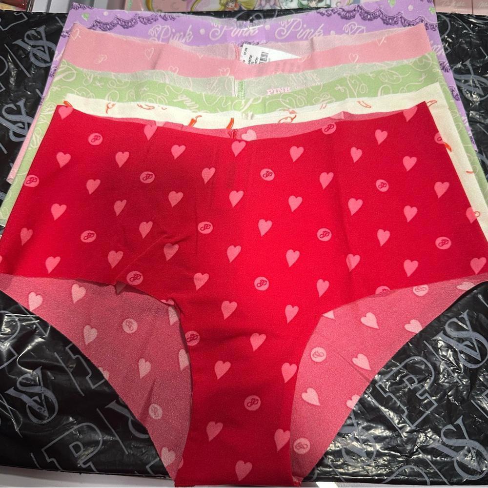Victoria’s Secret No-Show Cheeky Panties
